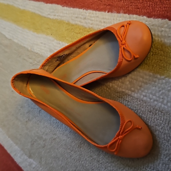 Gap Leather Ballet Flat - Picture 11 of 11
